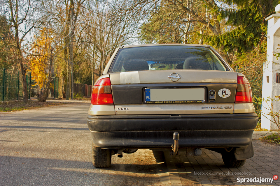 Opel Astra 14 16V 90 Ecotec prywatna Rok produkcji 1998