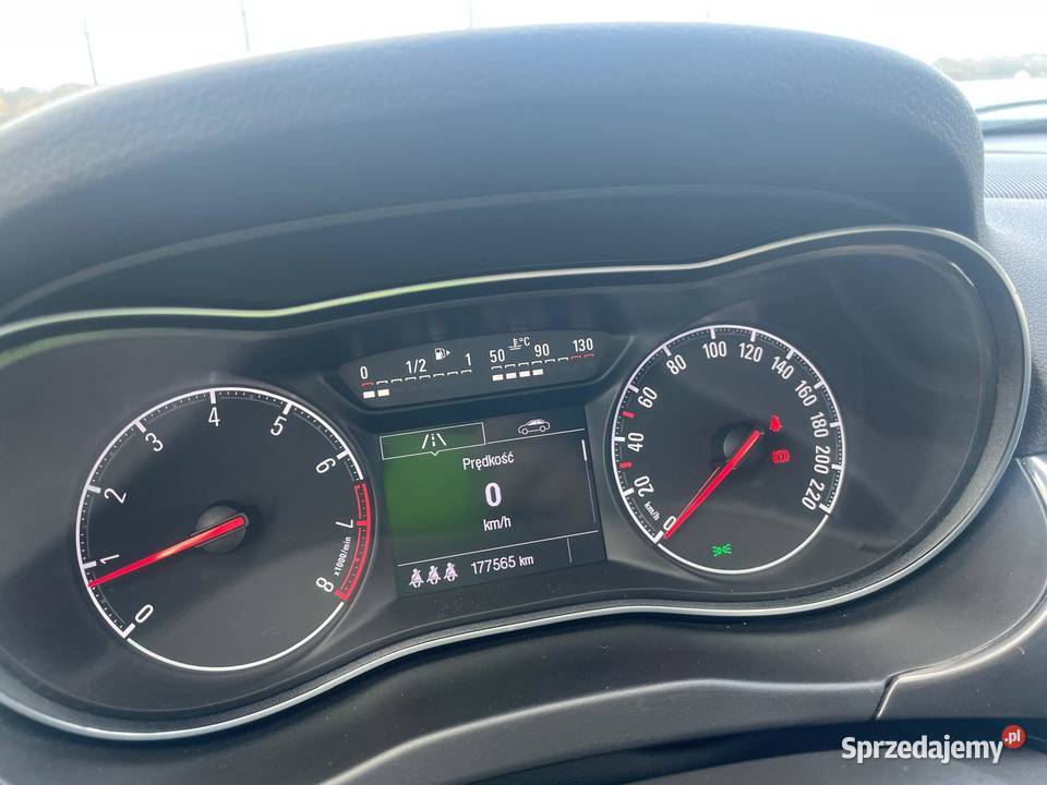 Corsa E Najbogatsza Wersja Benzyna 14 Gwarancja Corsa