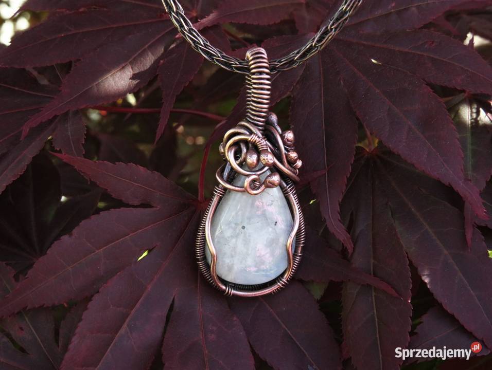 Miedziany wisiorek kamień księżycowy Wisiorki małopolskie Wieliczka sprzedam