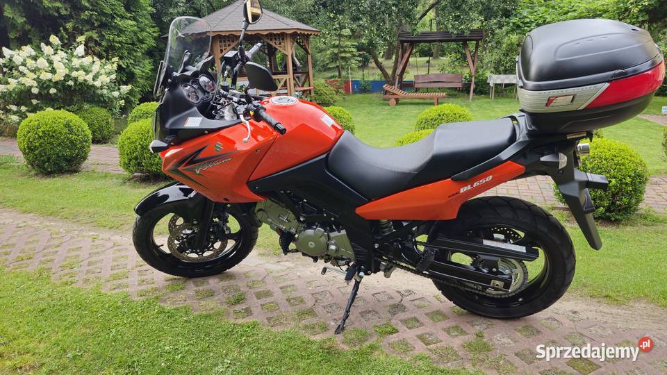 Motocykl Suzuki Vstrom 650 z 2009 ze znikomym Rok produkcji 2009 Kielce