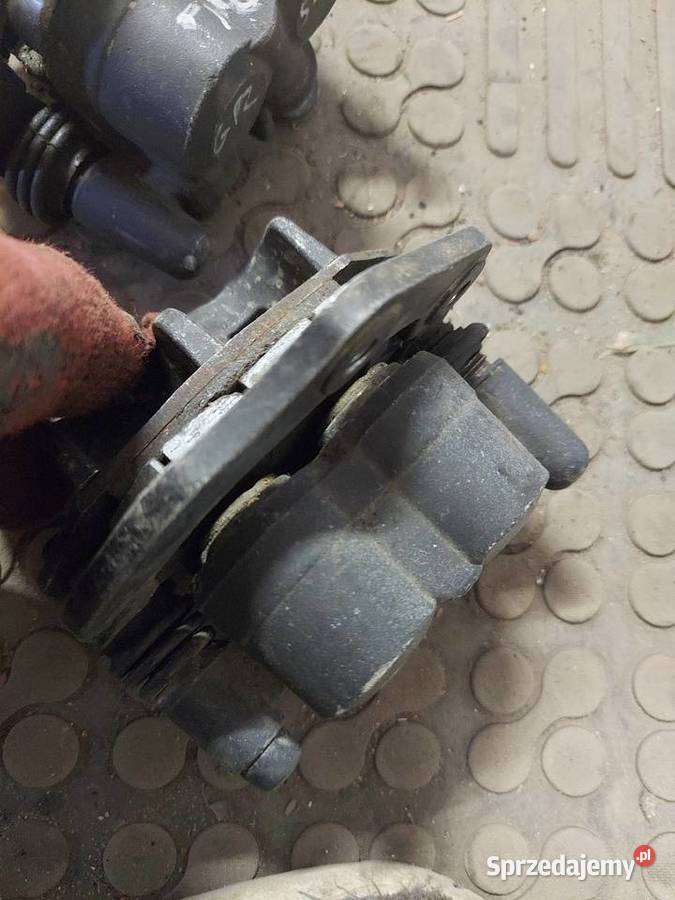 Kawasaki GPZ 500 zacisk zaciski przód przednie dolnośląskie Jelenia Góra