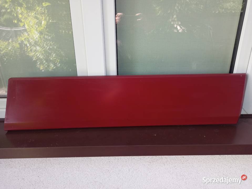 Mercedes 190 W201 listwa drzwi przednich prawa Sieradz