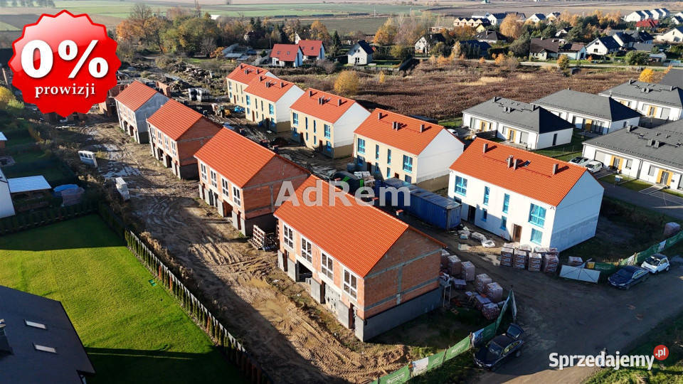 sprzedaży domu bliźniaka Czernica 9286m2 92.86m2