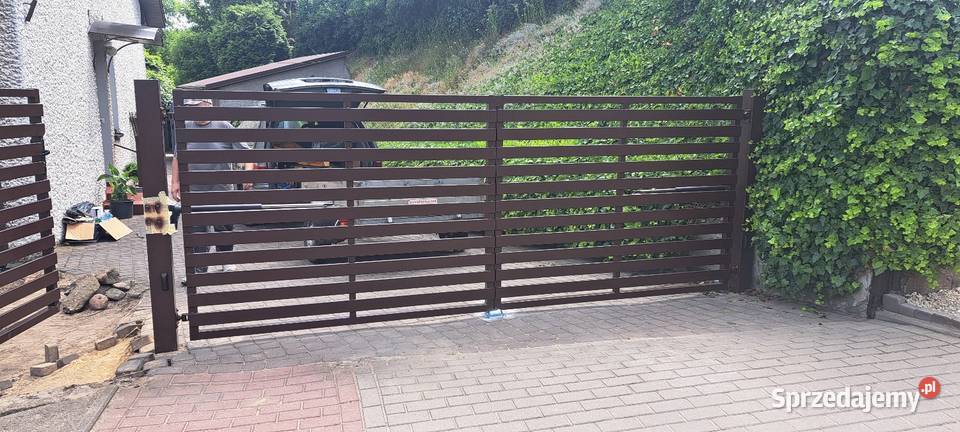 Brama skrzydłowa c11 0 Zakroczym