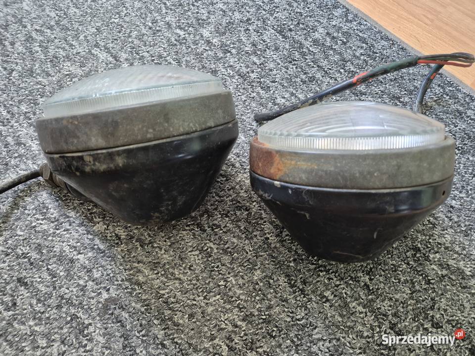 Przednie lampy Ursus C330 Zelmot metalowe Bucze