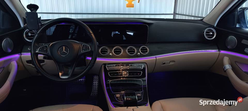 Mercedes E klasa W213 E220d 4 Matic AllTerrain lakier metallic Żory