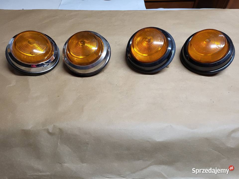 Syrena fabrycznie nowy komplet kierunkowskazów Chodzież