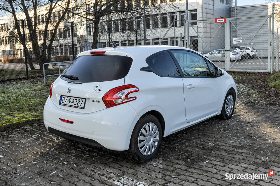 Peugeot 208 Bezwypadkowy 122