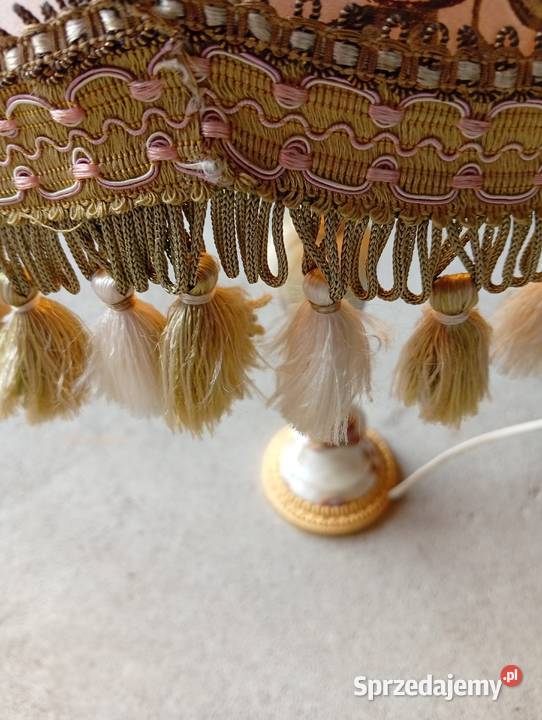 klasyczna lampka stołowa w stylu vintage 257