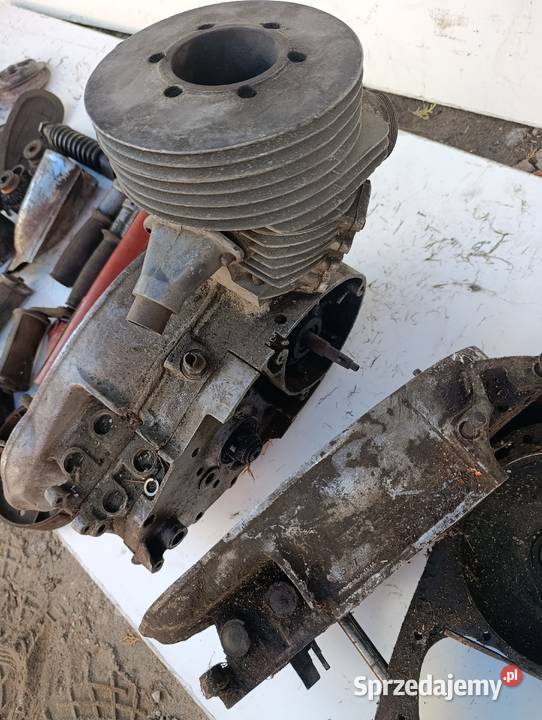 Iż IZH części skrzynia silnik Poznań sprzedam