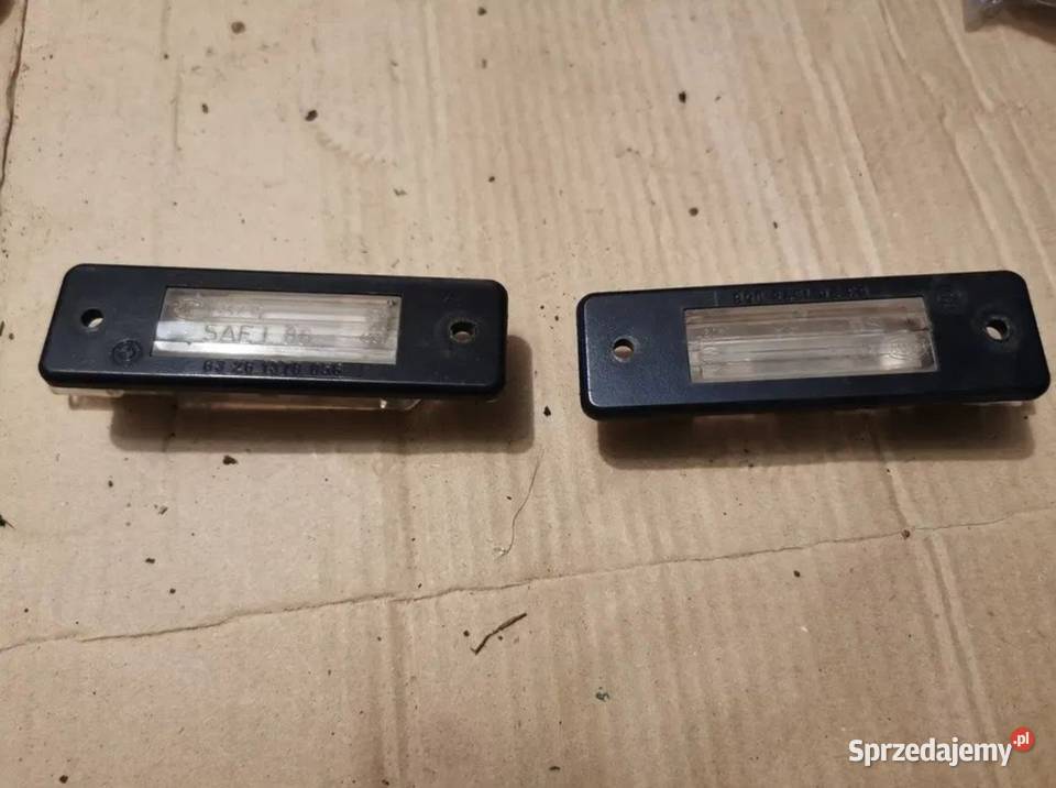 Lampka oświetlenia tablicy rejestracyjnej BMW