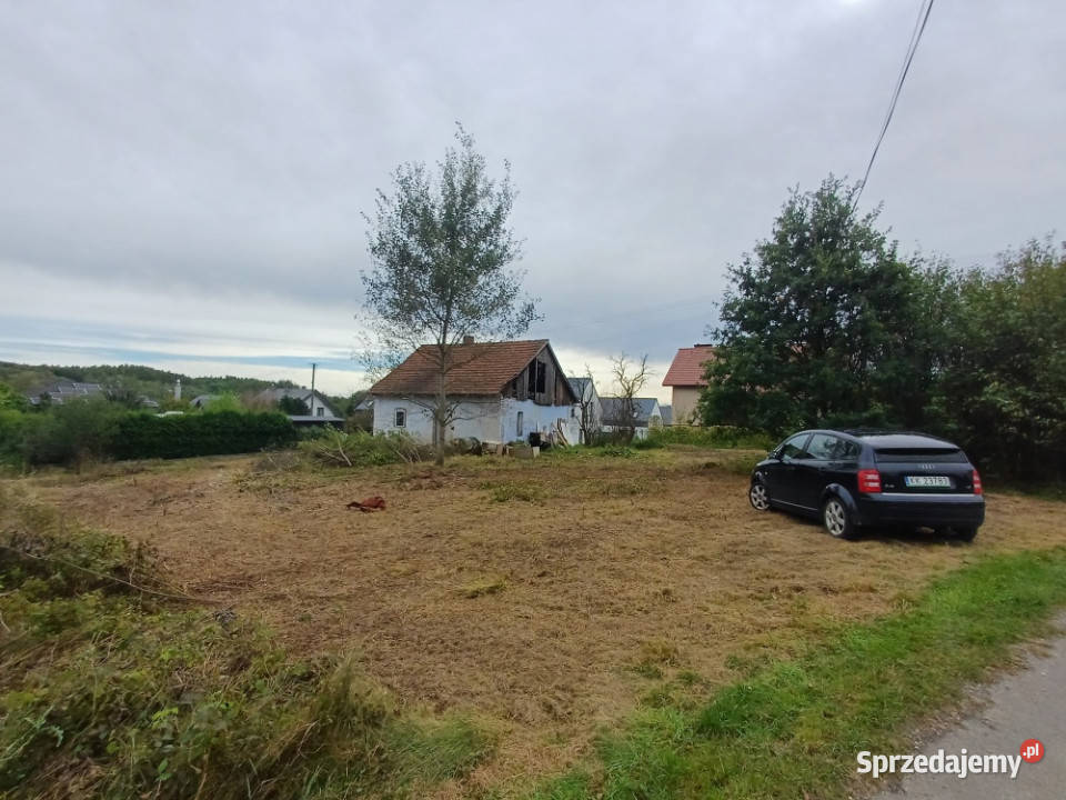 Działka Inwestycyjna z pozwoleniem na budowę asfalt