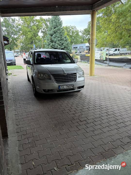 Chrysler grand Voyager 2010 28 crd 163 konie 4/5 Wrocław
