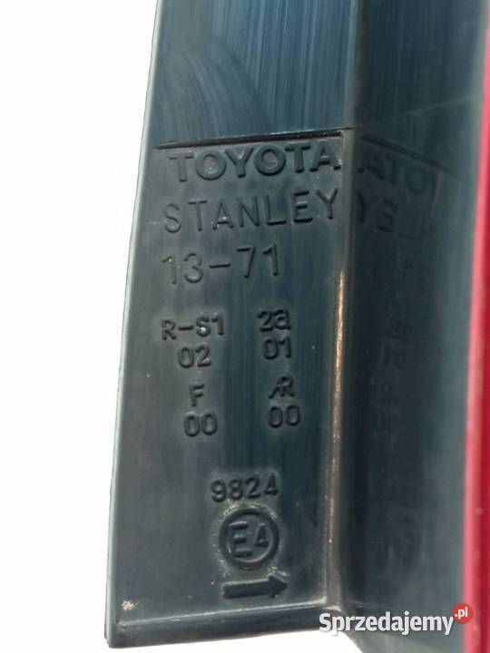 LAMPA TYŁ PRAWA EU Toyota Corolla Verso I Lampy tylne sprzedam