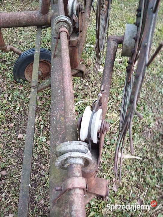 Zgrabiarka gwiazdówka Kosina