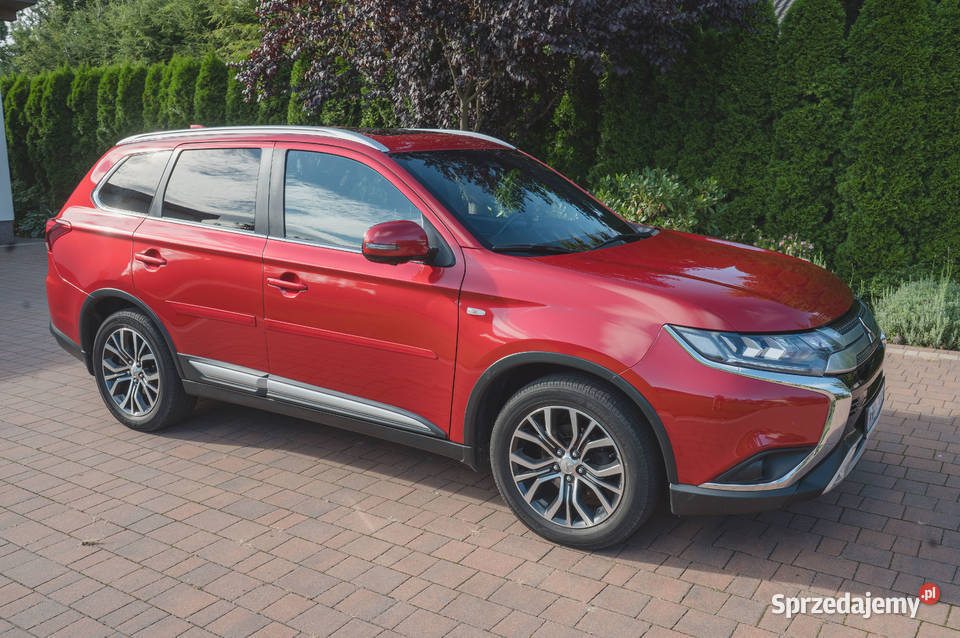 Mitsubishi Outlander 24 4WD CVT Outlander Dąbrówka
