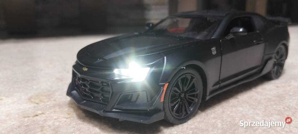 Chevrolet Camaro Transformers SS w skali 124 Kutno