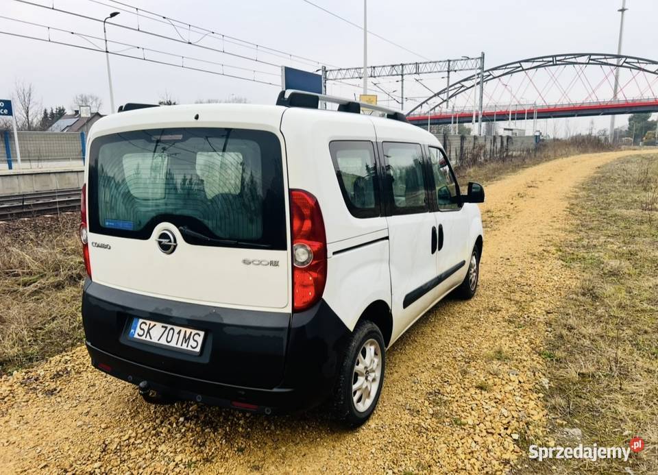 Opel Combo D 13 cdti ecoflex krajowy niski nieuszkodzony Combo Jaworzno