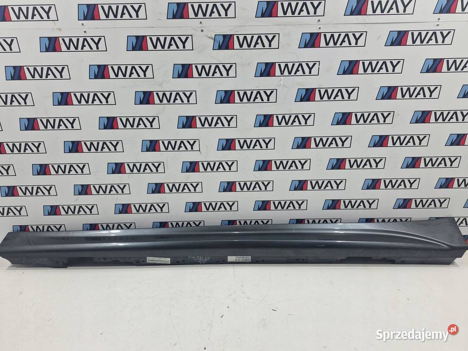 BMW F30 F31 LCI NAKŁADKA LISTWA PROGOWA LEWA osobowe