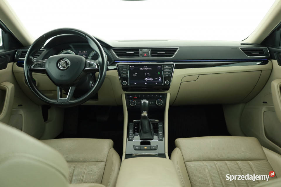 Skoda Superb 20 TDI srebrny mazowieckie Piaseczno