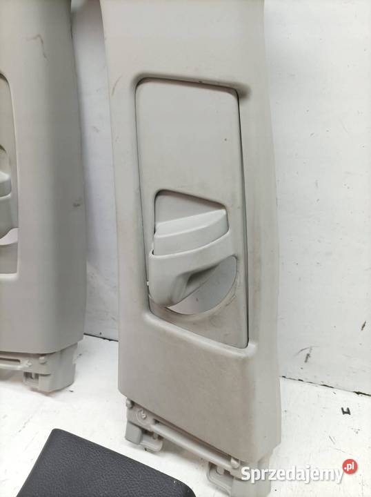 OSŁONA SŁUPKA B LEWA PRAWA KOMPLET E16 E17 E18 Osłony i zaślepki