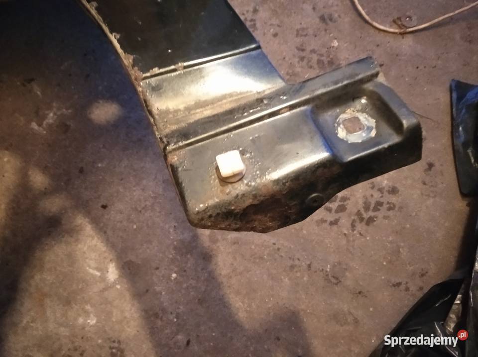 Błotnik lewy przód alfa 145146 Karoseria Poznań