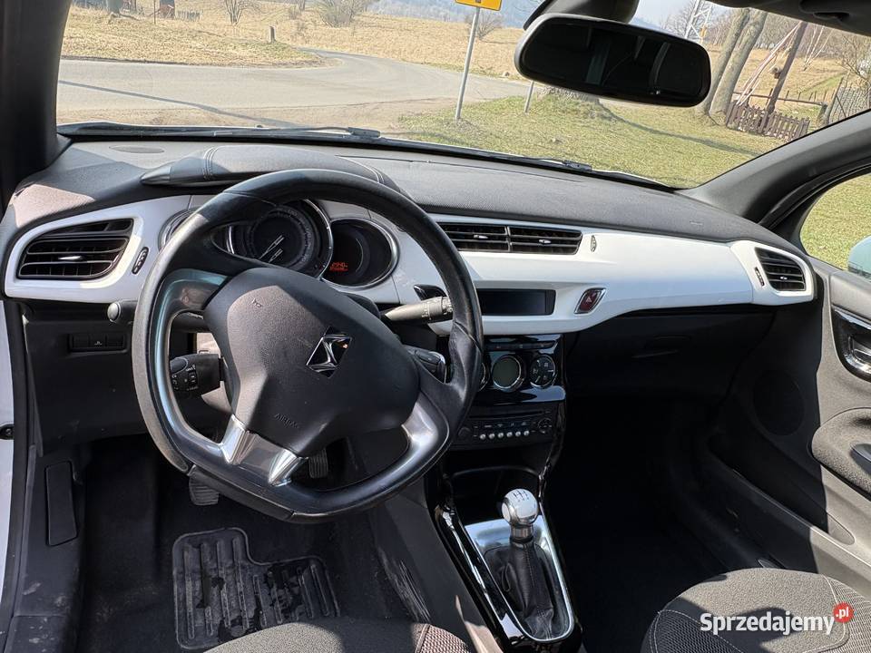 Biały Citron DS3 2010 16 HDi 92 SO Chic dolnośląskie Jugowice