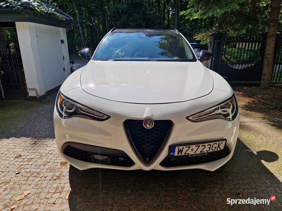 Alfa Romeo Stelvio pełna serwis w ASO Rok produkcji 2022 mazowieckie Warszawa sprzedam