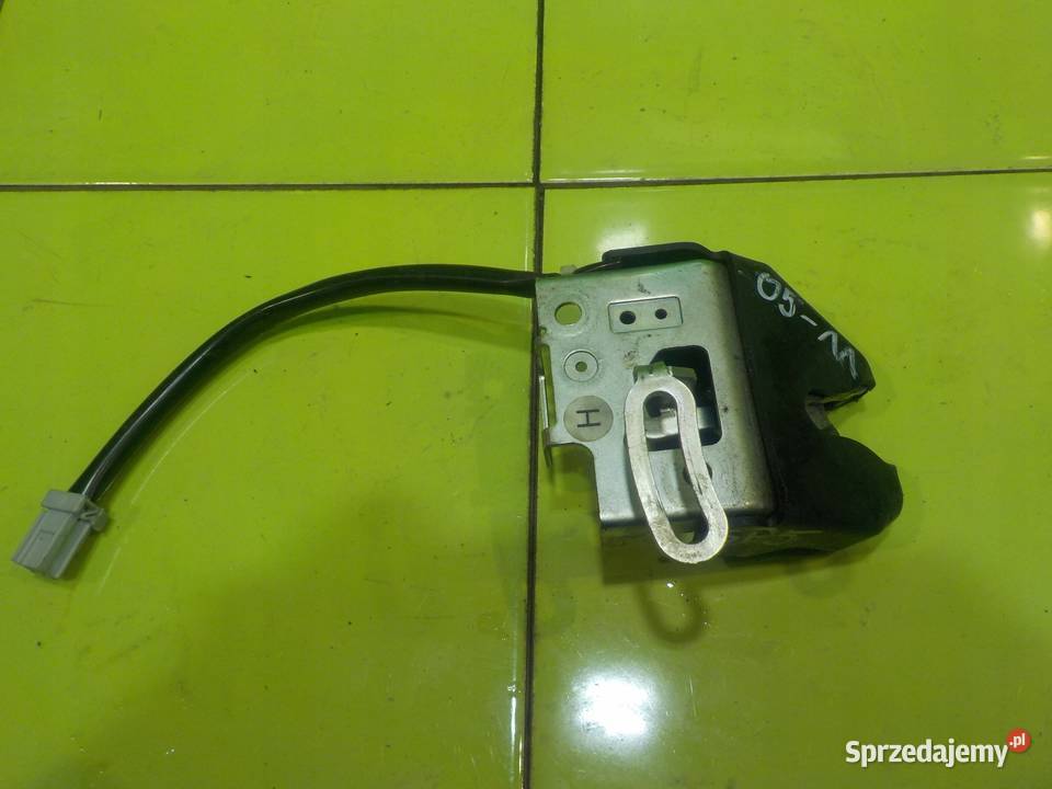 HONDA CIVIC VIII 14 IDSI 07r SEDAN 4D zamek