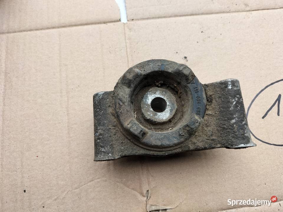 Audi 80 B3 B4 Poduszka skrzyni biegów 893399151A osobowe Kamień-Kolonia
