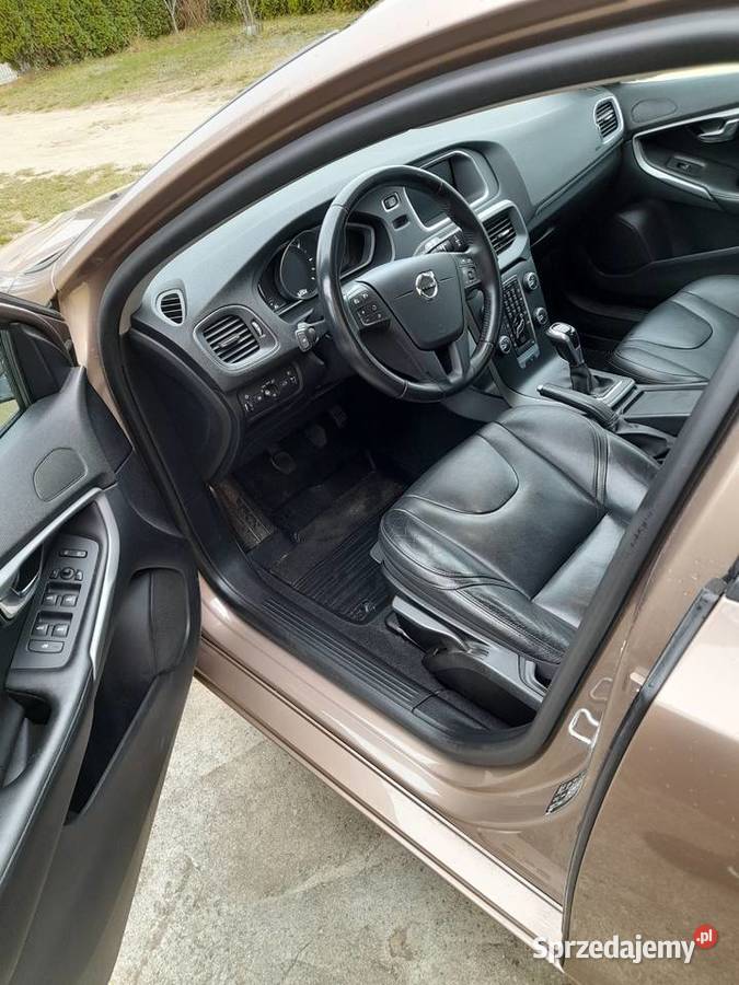 Sprzedam volvo v40