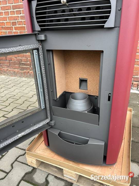 Piec piecyk kominek na pelet pellet 71 KW Bogacica