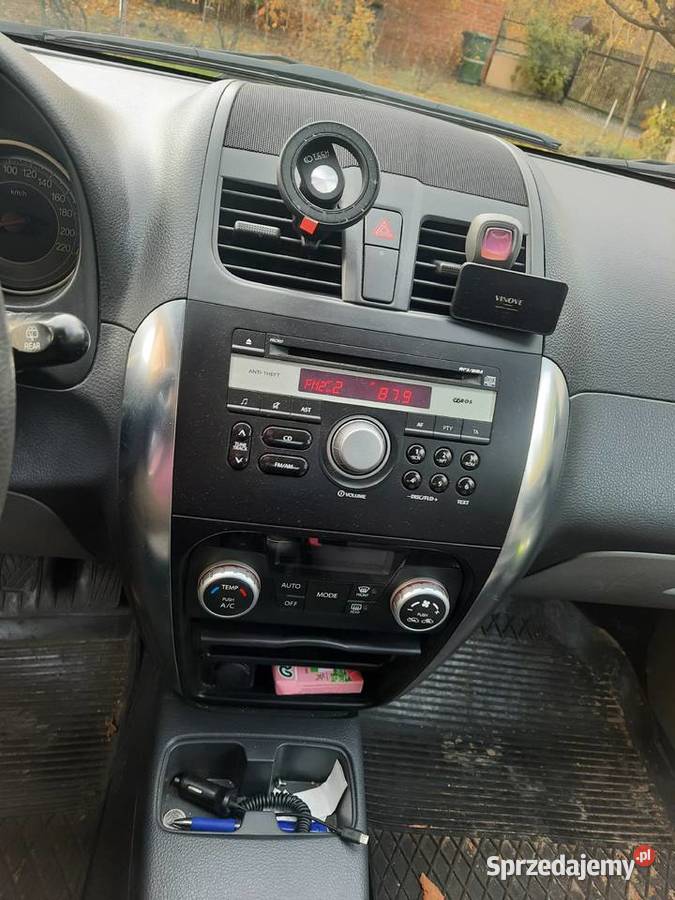 Suzuki SX4 z napędem 4x4 16 benzyna LPG Puławy sprzedam