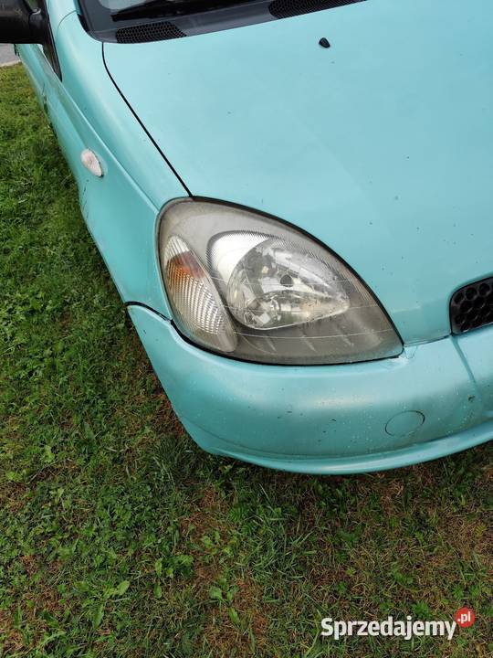 Toyota Yaris 10 benzyna 1999 r Tarnów