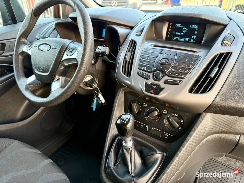 Ford Transit Connect 2015 niski przebieg