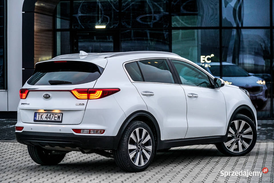 Kia Sportage 17 diesel Kamerka Nawigacja Stan Kielce sprzedam