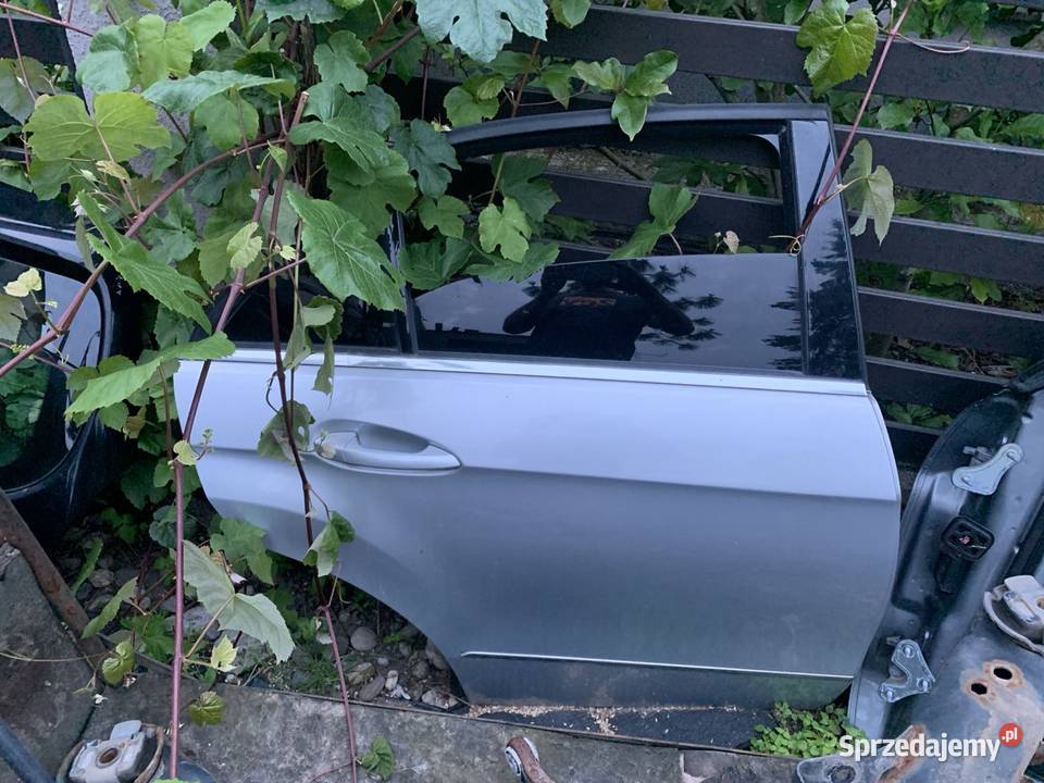 W212 drzwi prawy tył kompletne kolor osobowe