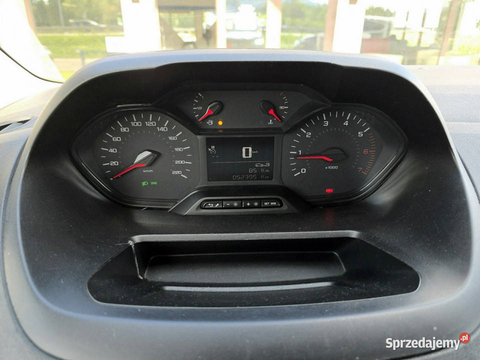 Peugeot Partner Bezwypadkowy nowy manualna Ustroń