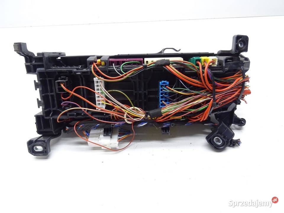 SKRZYNKA BEZPIECZNIKÓW BSI A2465400140 16 CGI sprzedam