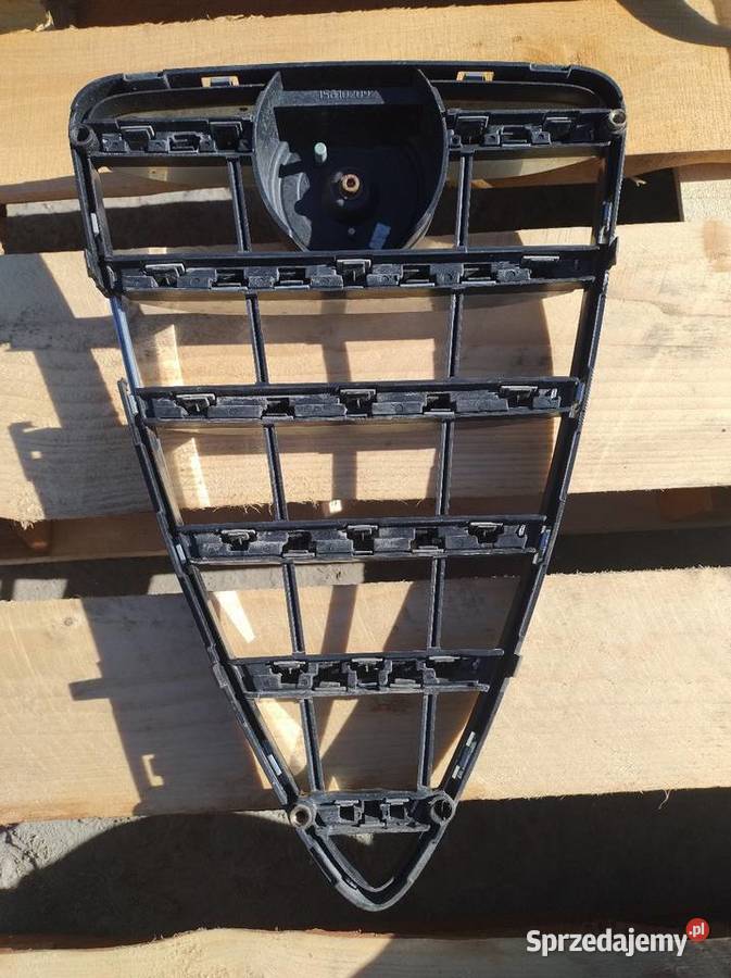 Alfa Romeo mito Lift grill atrapa chłodnicy osobowe Atrapy Chrzanów sprzedam