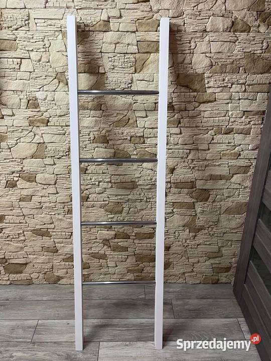 Drabinka drewniana na ręczniki biały mat połysk Dębica