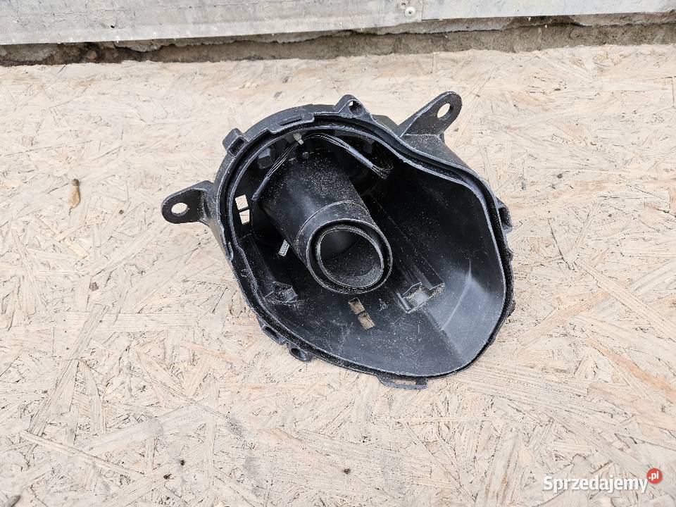 BENTLEY BENTAYGA OBUDOWA PUSZKA LAMPY PRAWA prawe wielkopolskie Międzychód