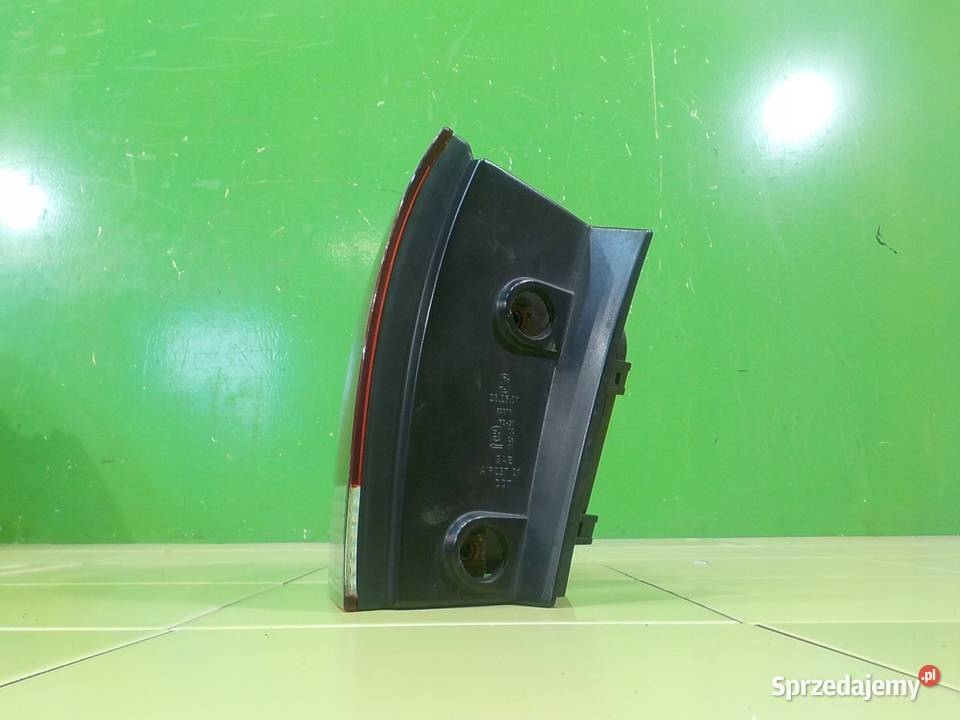 VW TOUAREG I LIFT 08r 5D lampa lewa tyl