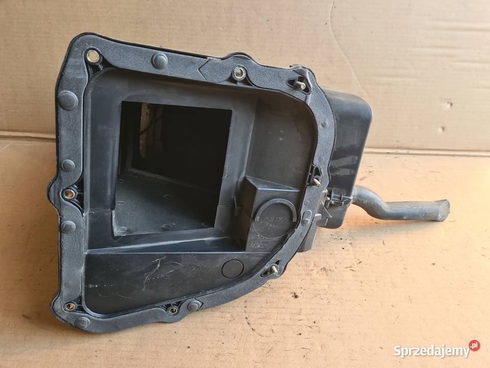 IVECO DAILY 3 9906 obudowa filtra kabinowego dostawcze dolnośląskie Legnica