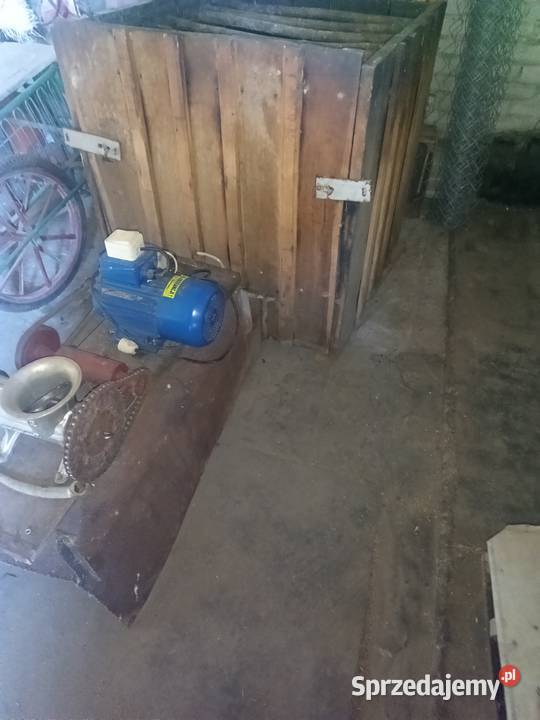 Sprzedam maszynkę do mięsa z wędzarnia Werbkowice