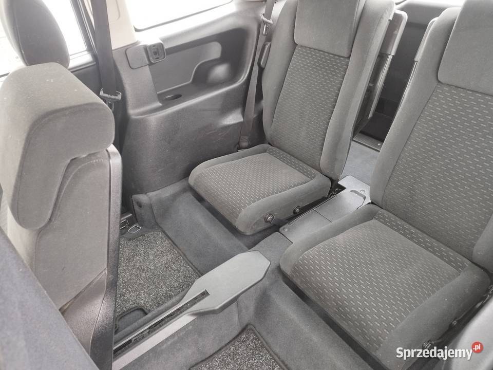 Ładny Opel Zafira 18 benzyna 2002 7 osobowy 303000km sprzedam