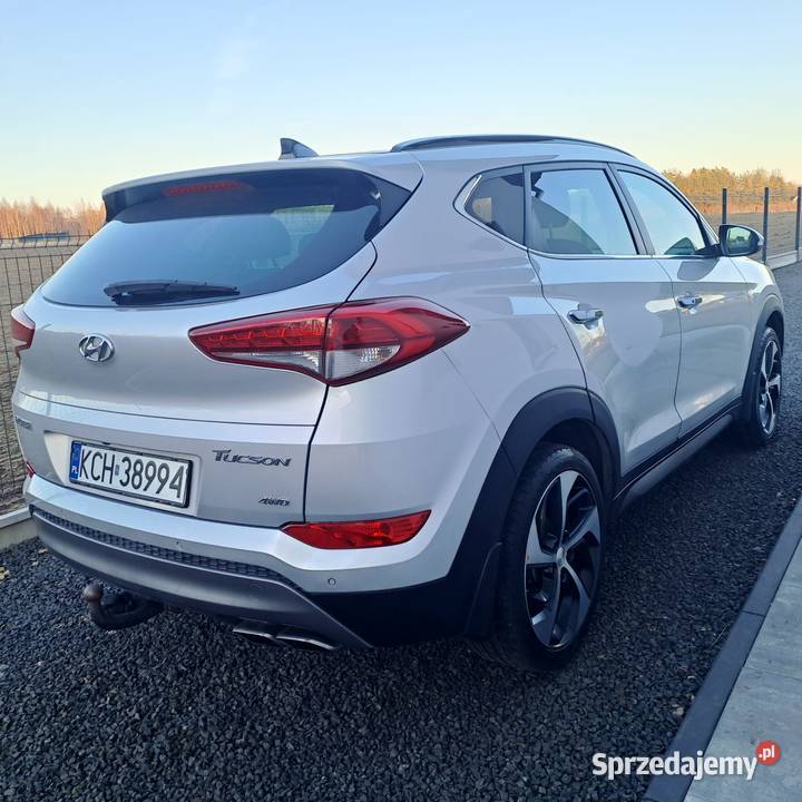 Hyundai Tucson Benzyna 16 Napęd 4x4 Full czujnik parkowania Tucson małopolskie Babice