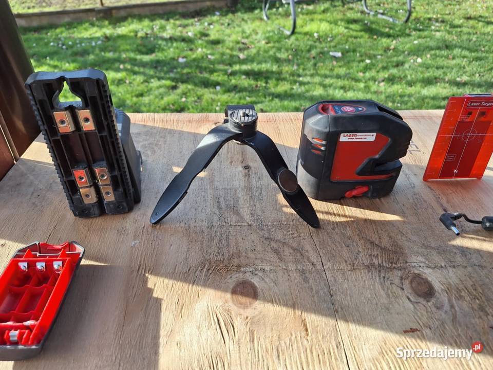 Laser krzyżowy Leica Budowa Szczucin