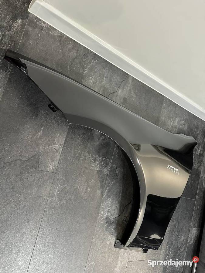 Sprzedam przedni lewy błotnik mercedes cls c257