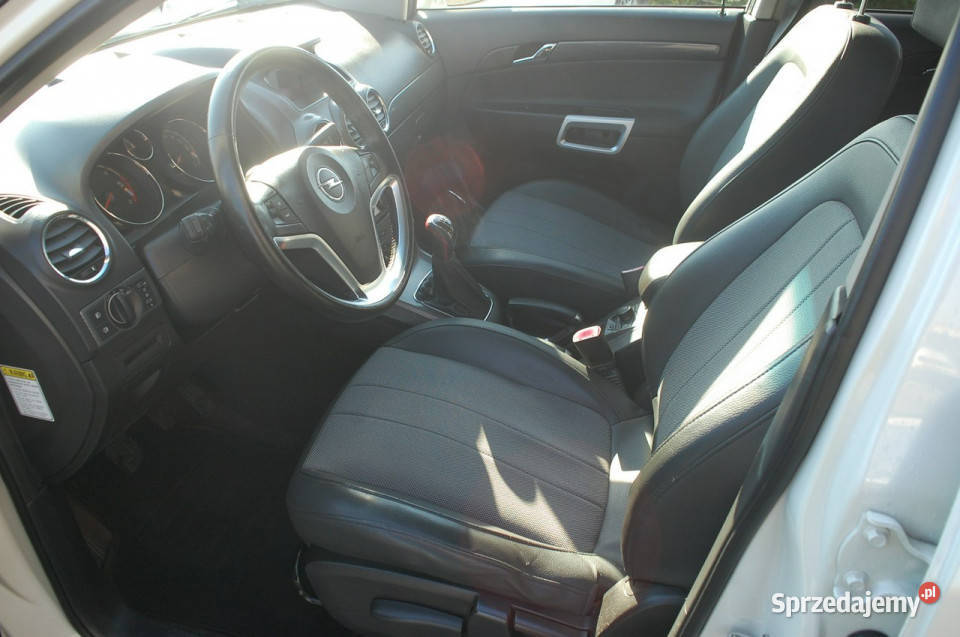 Opel Antara Pierwszarej 2010 beżowy sprzedam